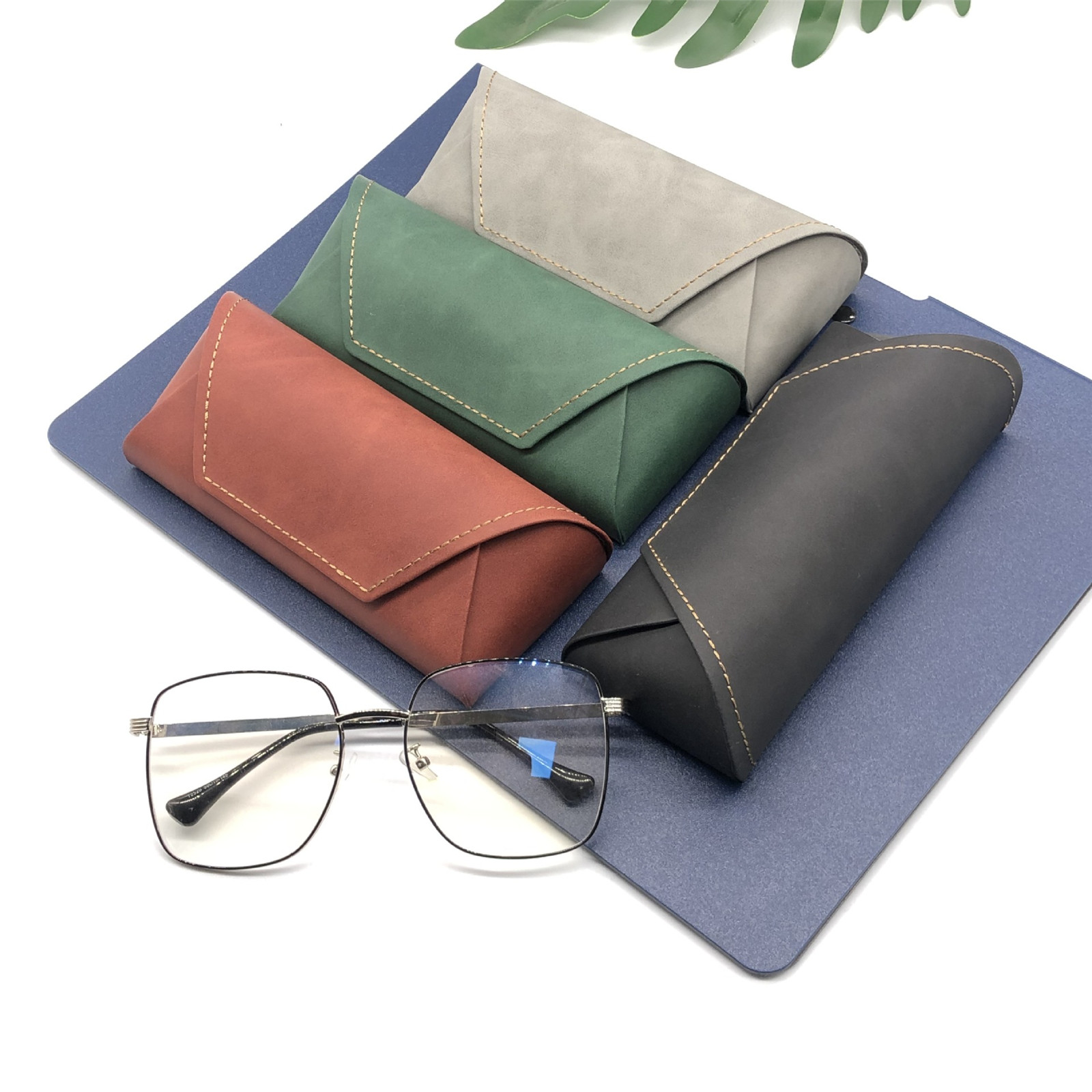 Estojo para óculos de sol em P - Travel Accessories Gift Ideas avaliação e preço