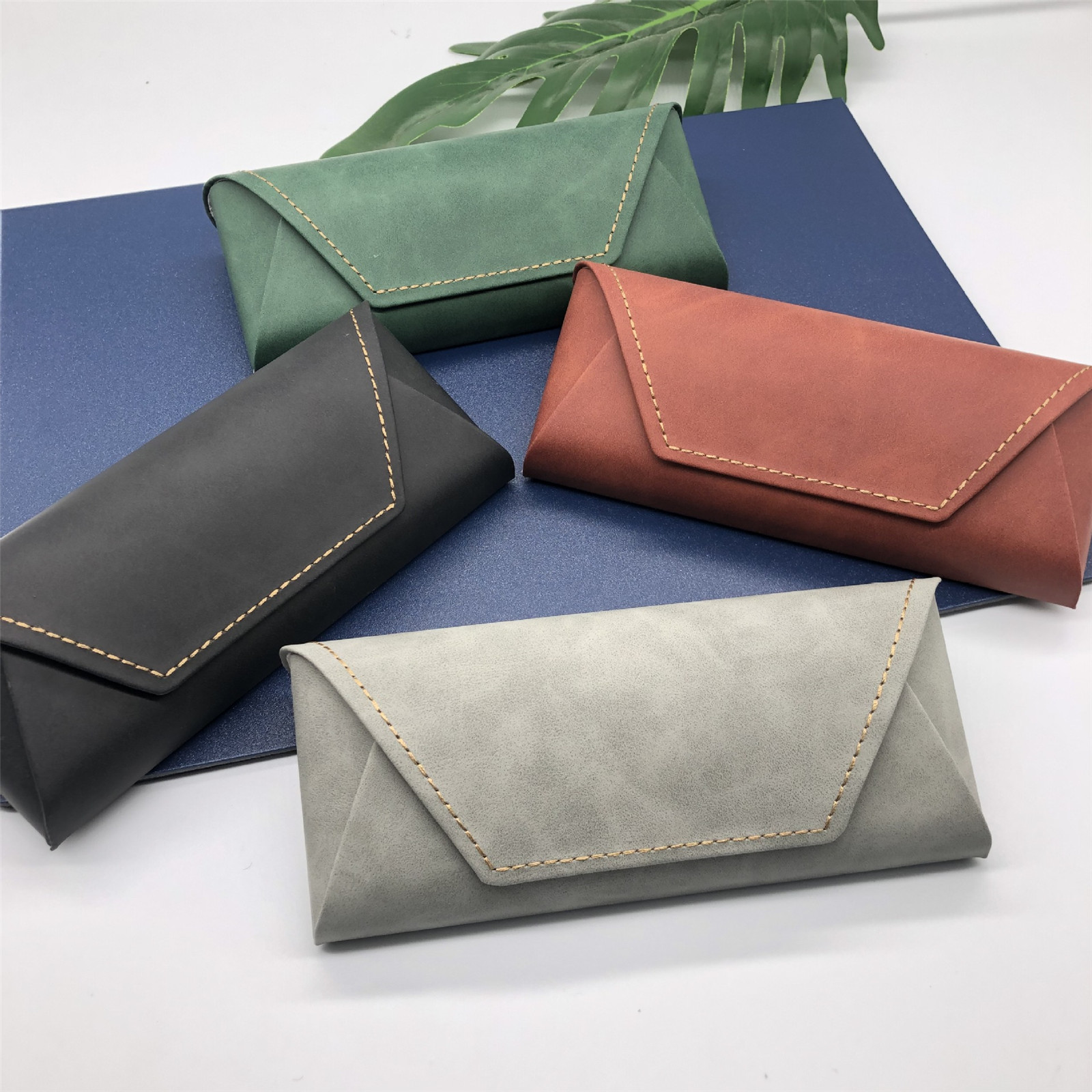 Estojo para óculos de sol em P - Travel Accessories Gift Ideas avaliação e preço